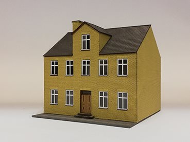 Hobbytrade 87228 Byhus, gult, laserskåret, H0 NYHED 2020